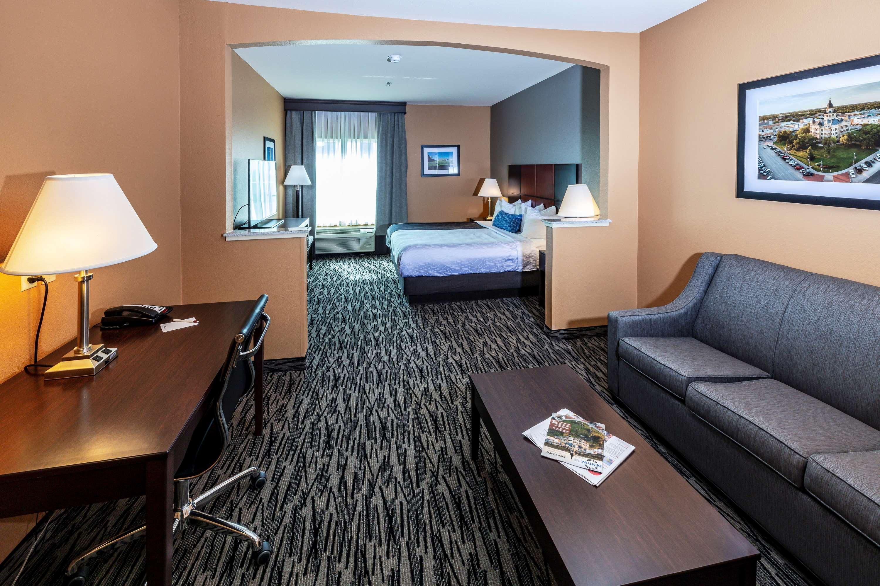 Best Western Plus Denton Inn & Suites Zewnętrze zdjęcie